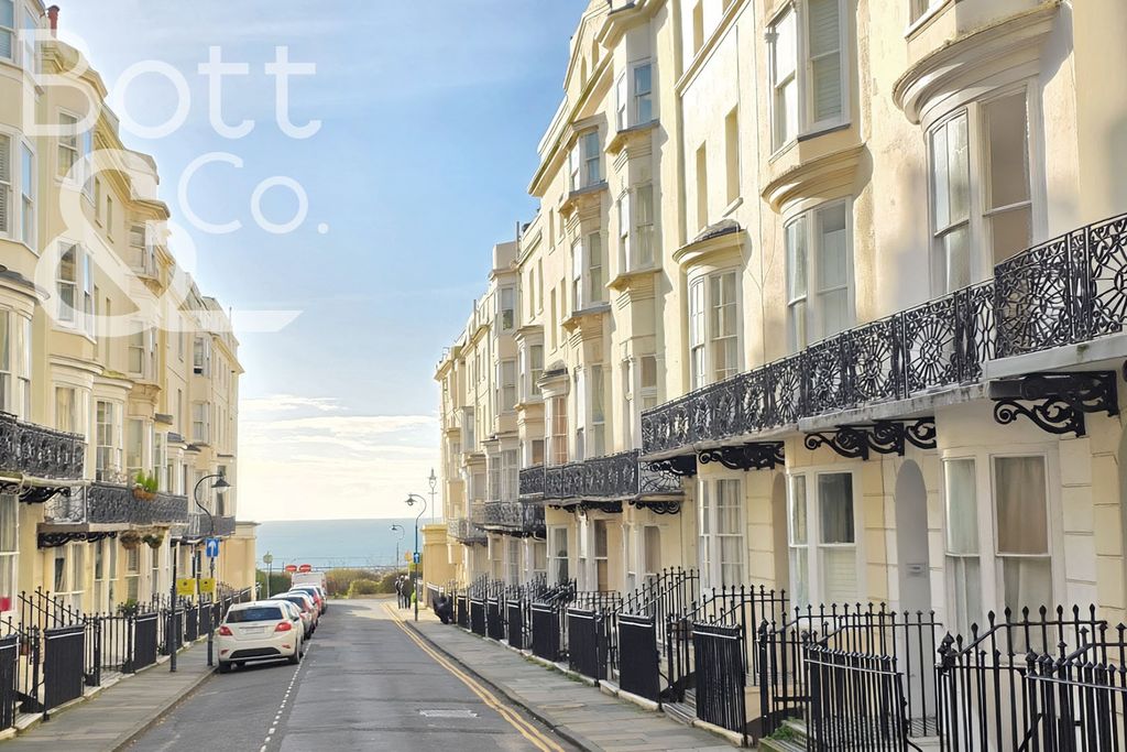 Property photo 2 of 13 Street View 5