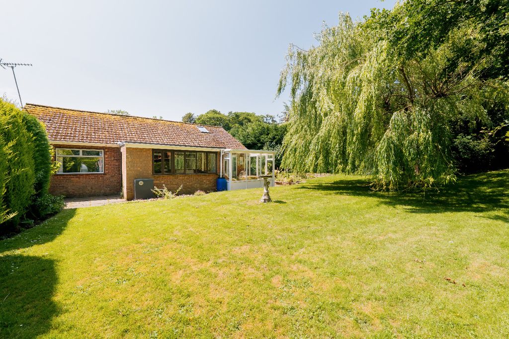 Property photo 2 of 25 2733094