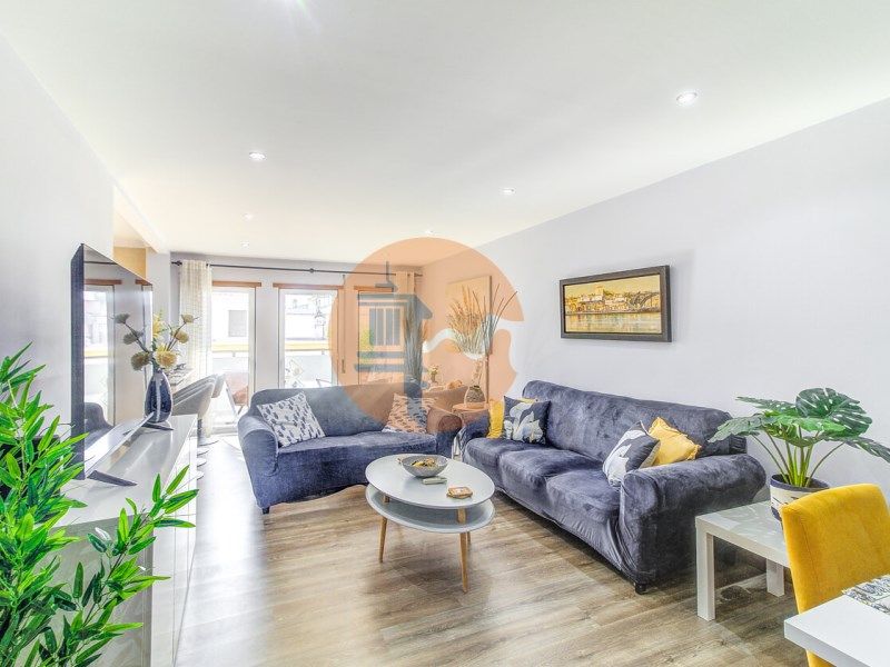 Property photo 3 of 37