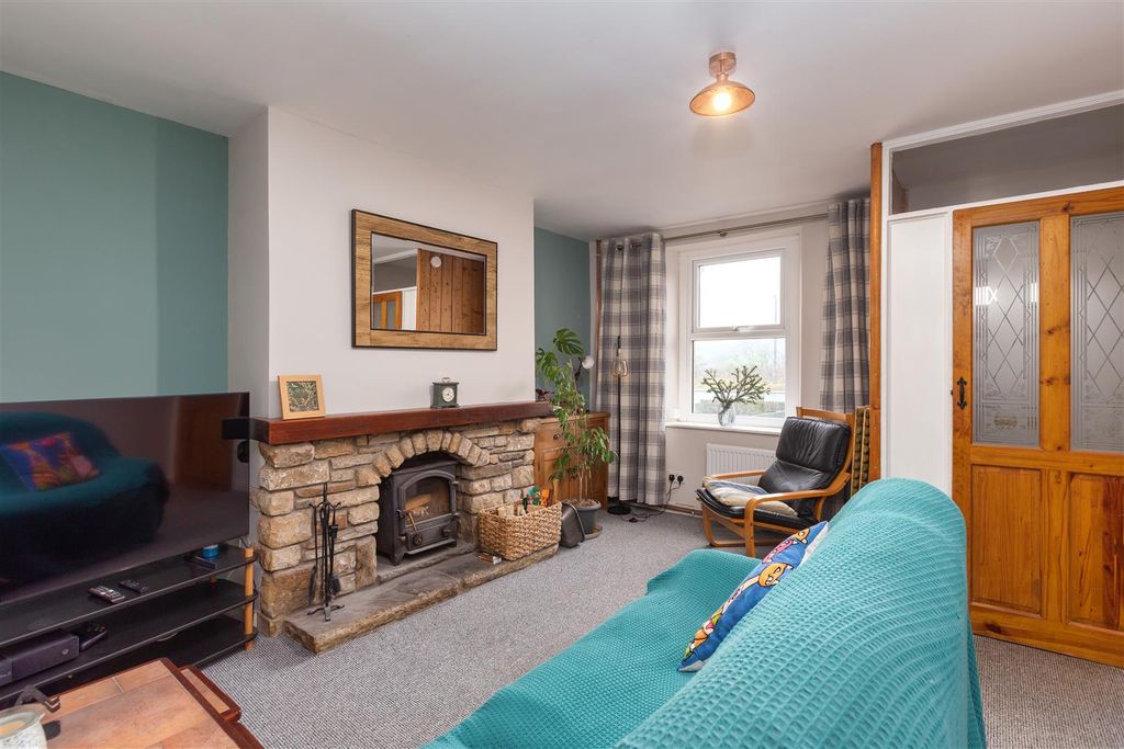 Property photo 2 of 16