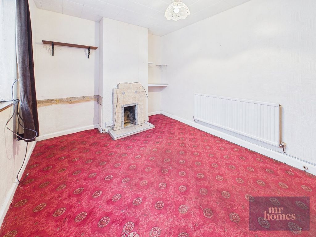 Property photo 2 of 23