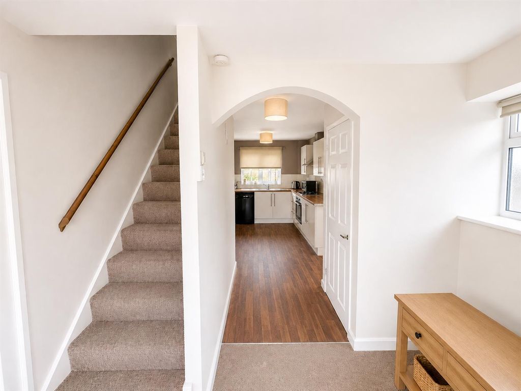 Property photo 2 of 22 F56429c9-7A04-4103-958A-85d306F8E24A.Png