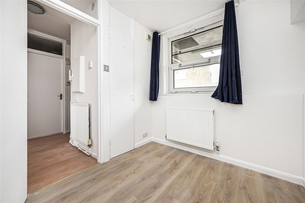 Property photo 3 of 15 Picture No. 03