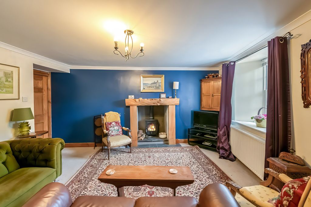 Property photo 3 of 24