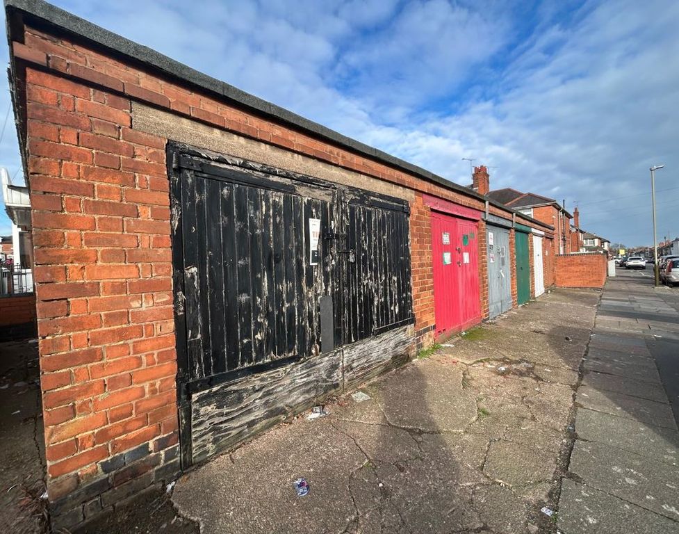 Property photo 2 of 3