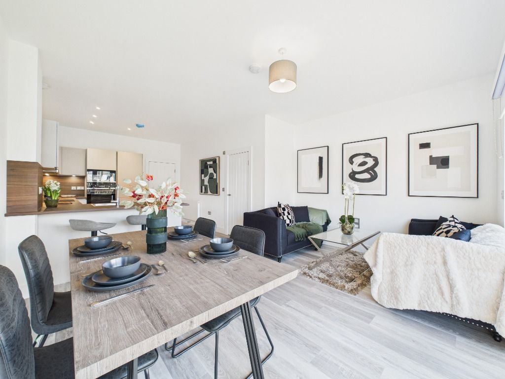 Property photo 2 of 27