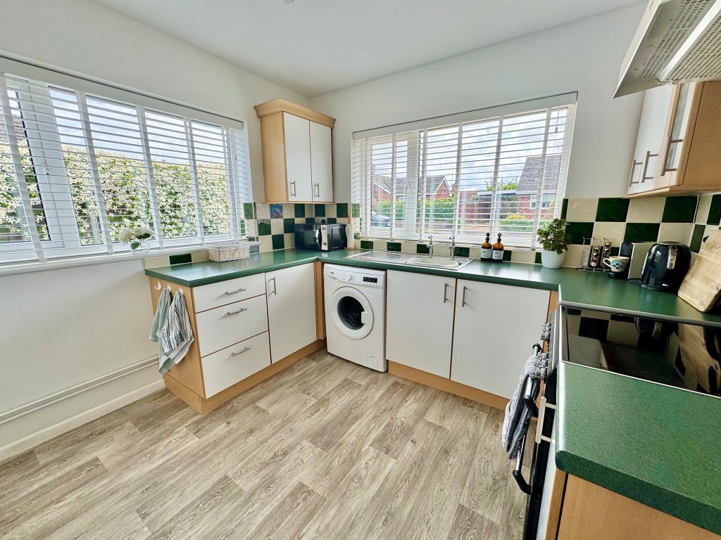 Property photo 2 of 13