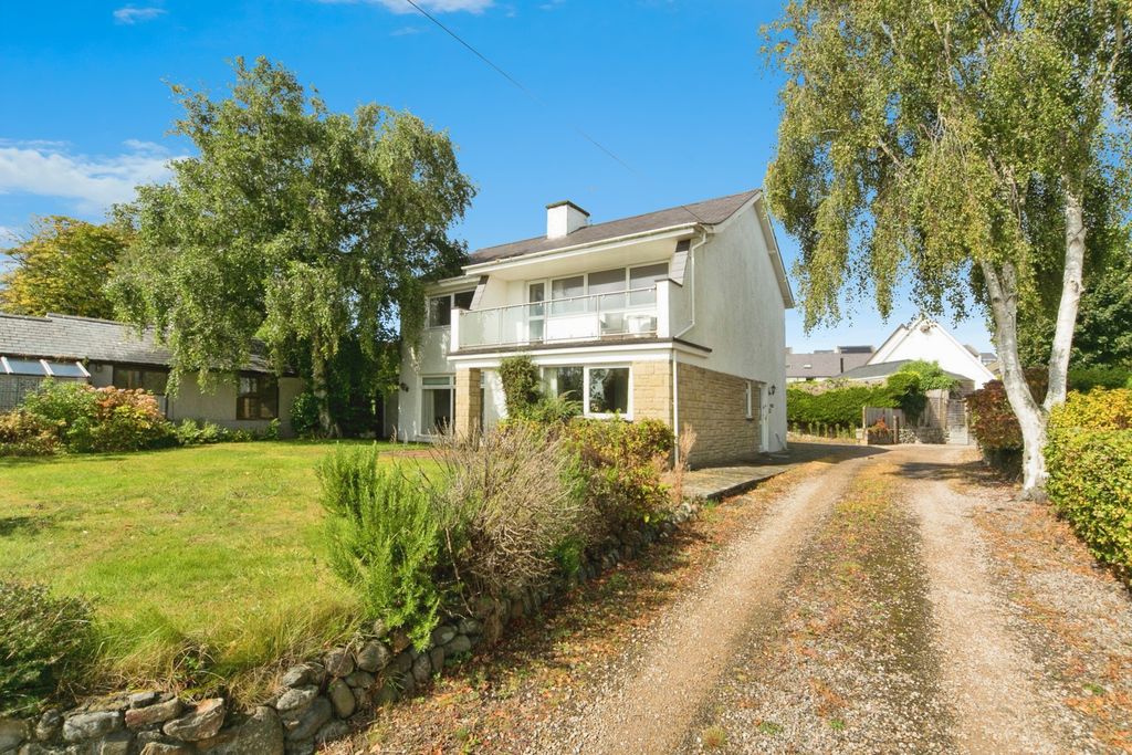 Property photo 2 of 16 Photo