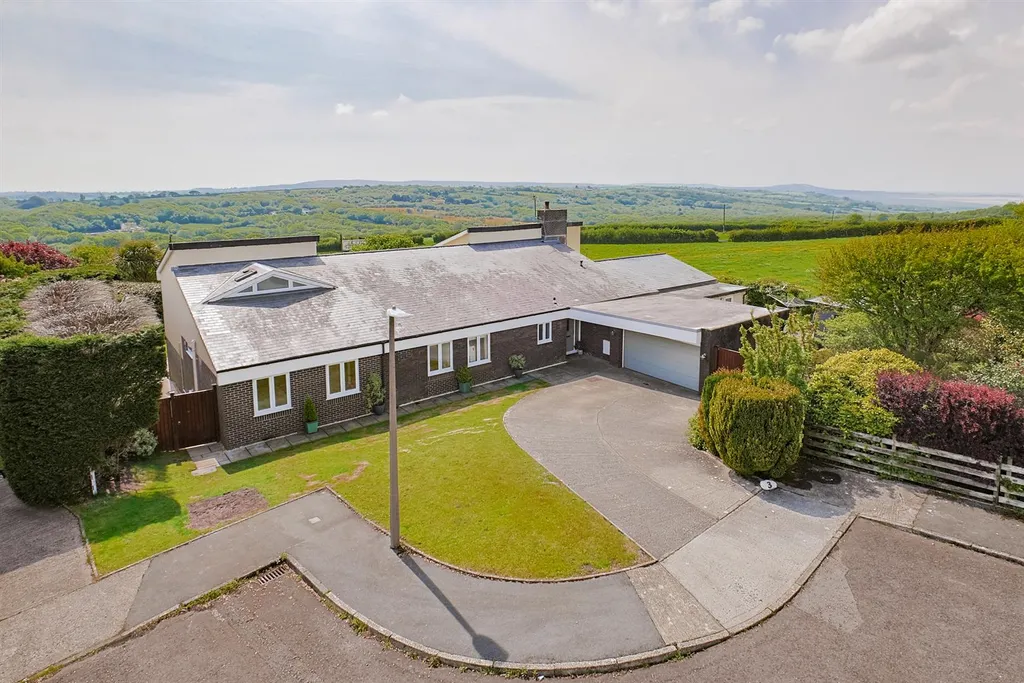 Misty Hills Close, Three Crosses, Swansea SA4 - View 6