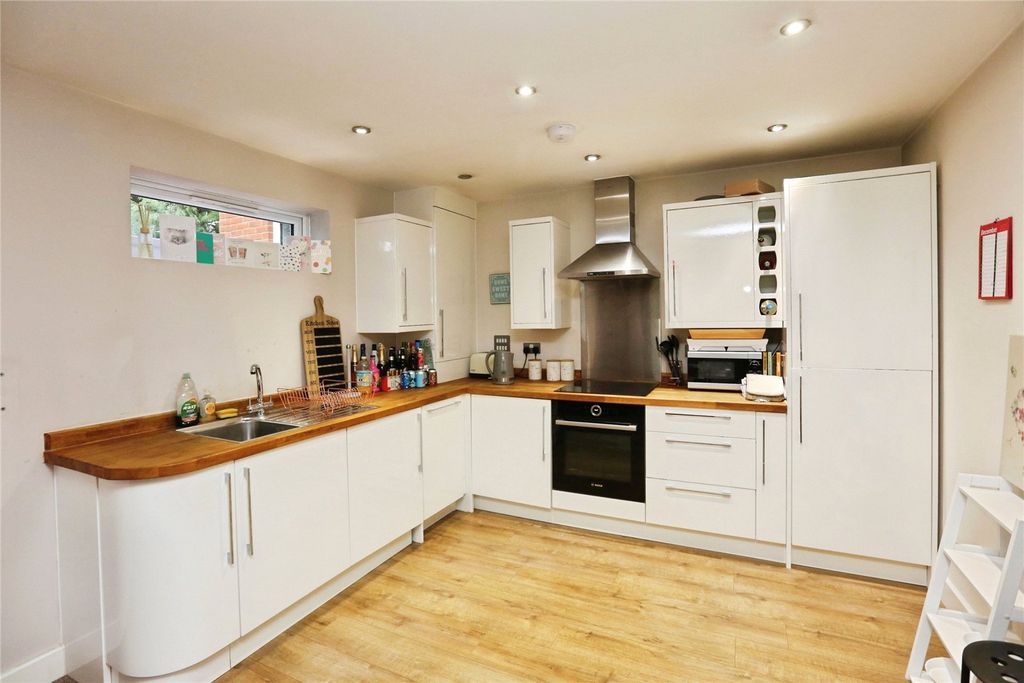 Property photo 3 of 13 Picture No. 08