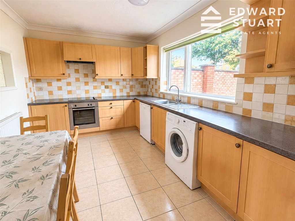 Property photo 2 of 9 Picture No. 05