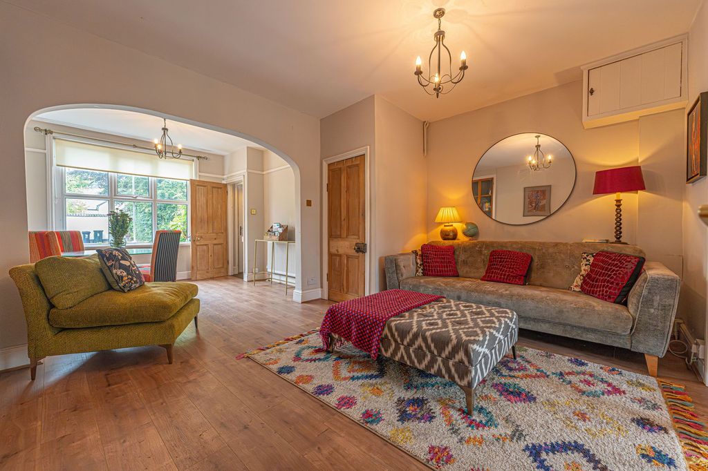 Property photo 2 of 29