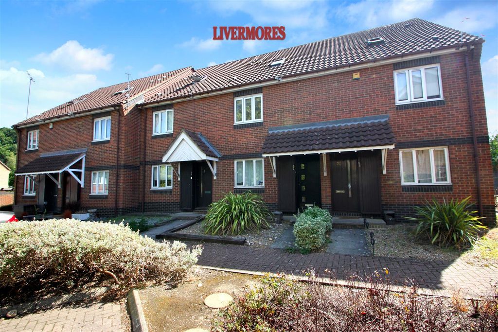 Property photo 1 of 10 Frontd.Jpg