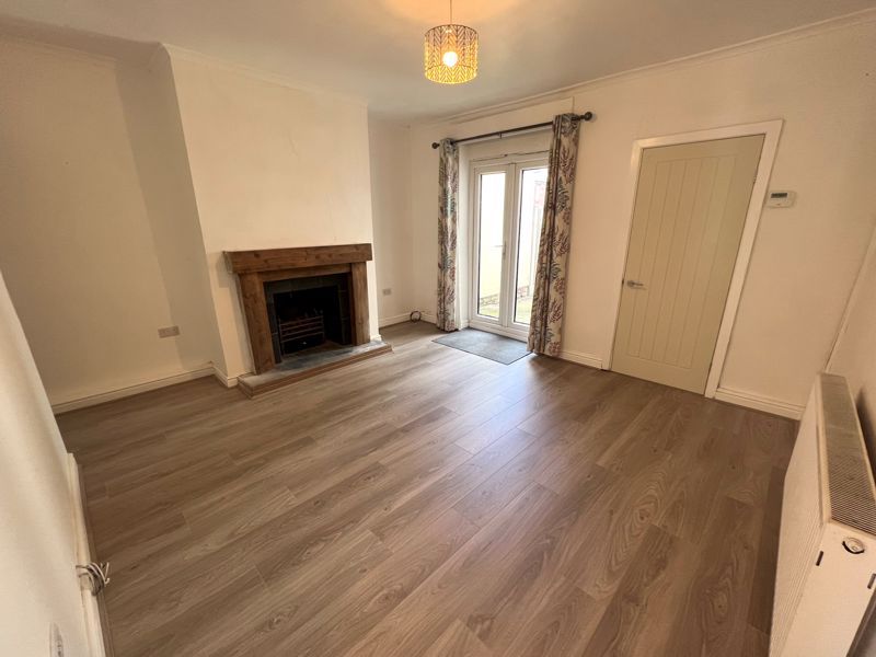 Property photo 3 of 7 Photo 2