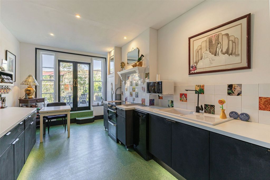 Property photo 3 of 12 Principal Kitchen