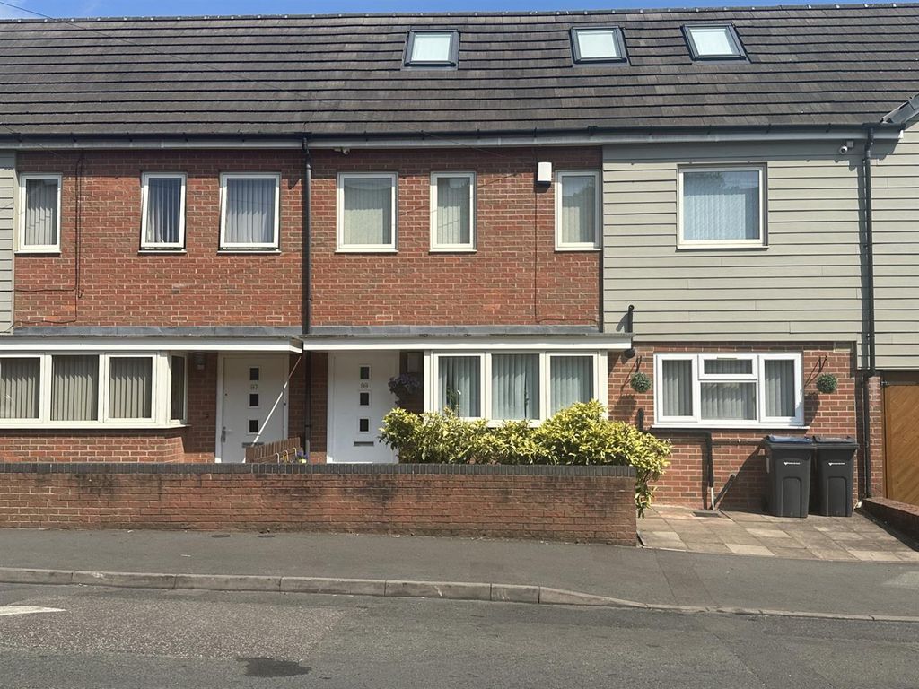 Property photo 1 of 15 Hamilton Rd B21
