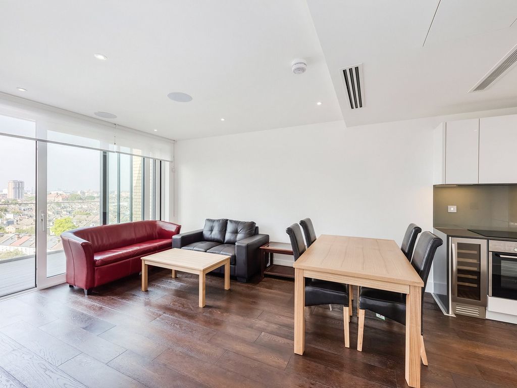 Property photo 1 of 17 Central Avenue Sw6