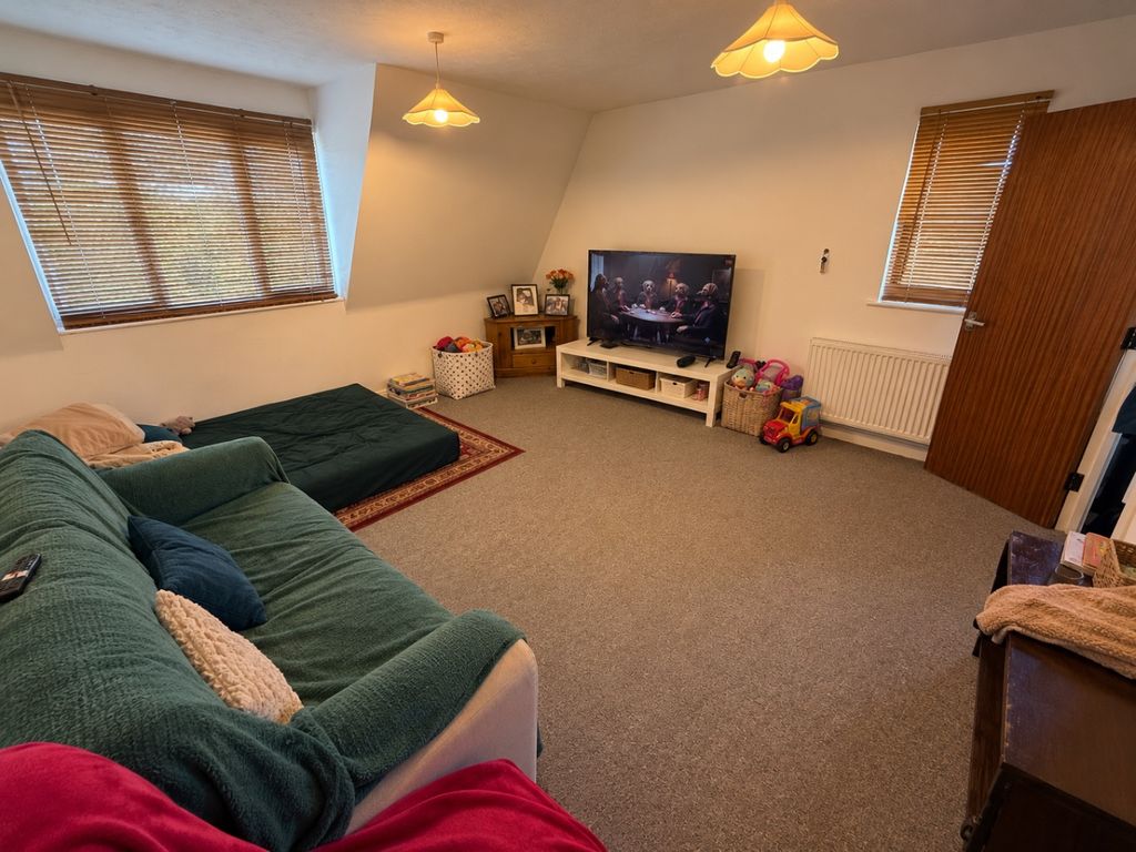 Property photo 2 of 5 6204722