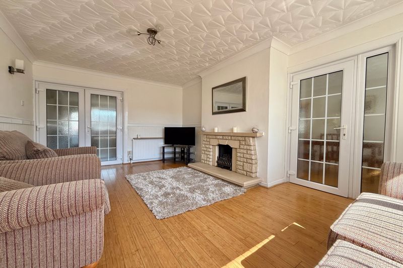 Property photo 2 of 19 Separate Lounge