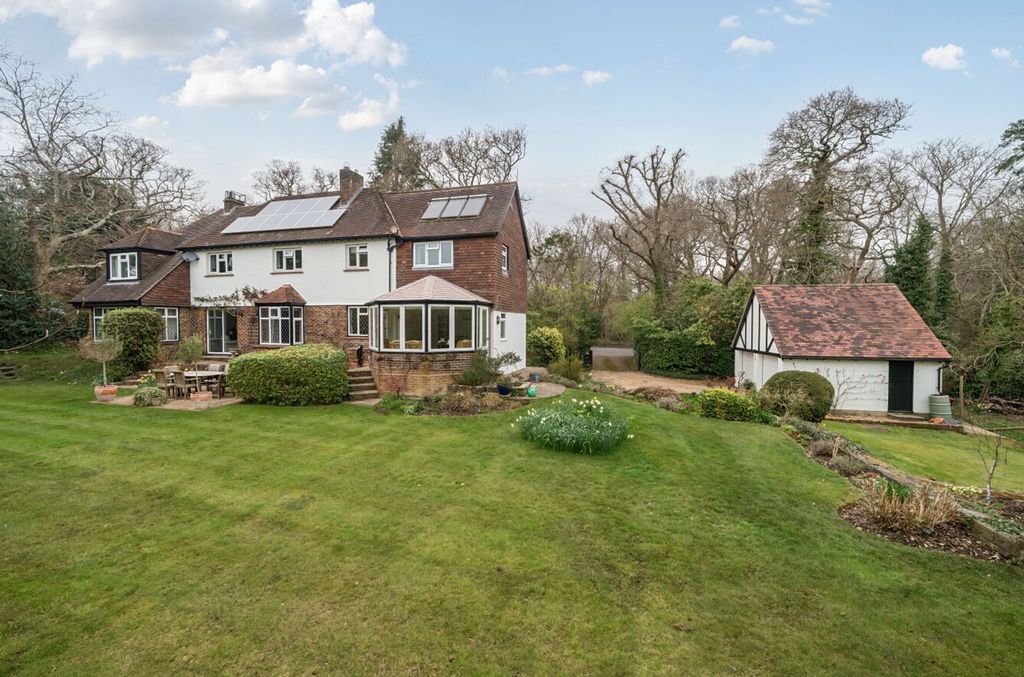 Property photo 1 of 16
