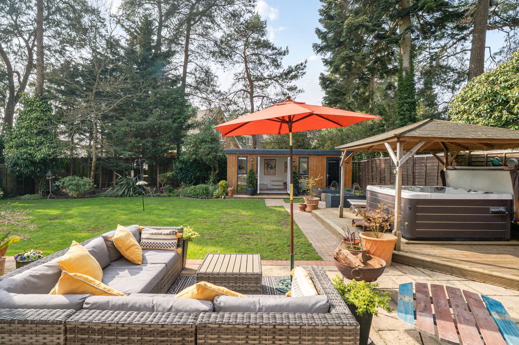 Property photo 3 of 15