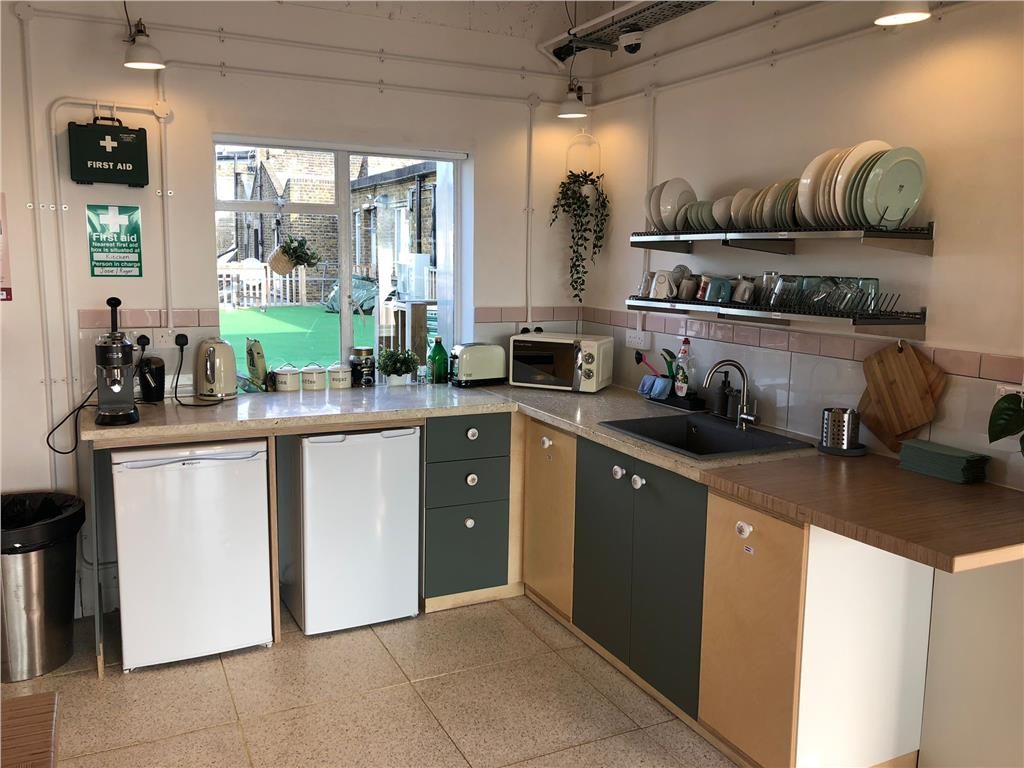 Property photo 3 of 15 Photo 6