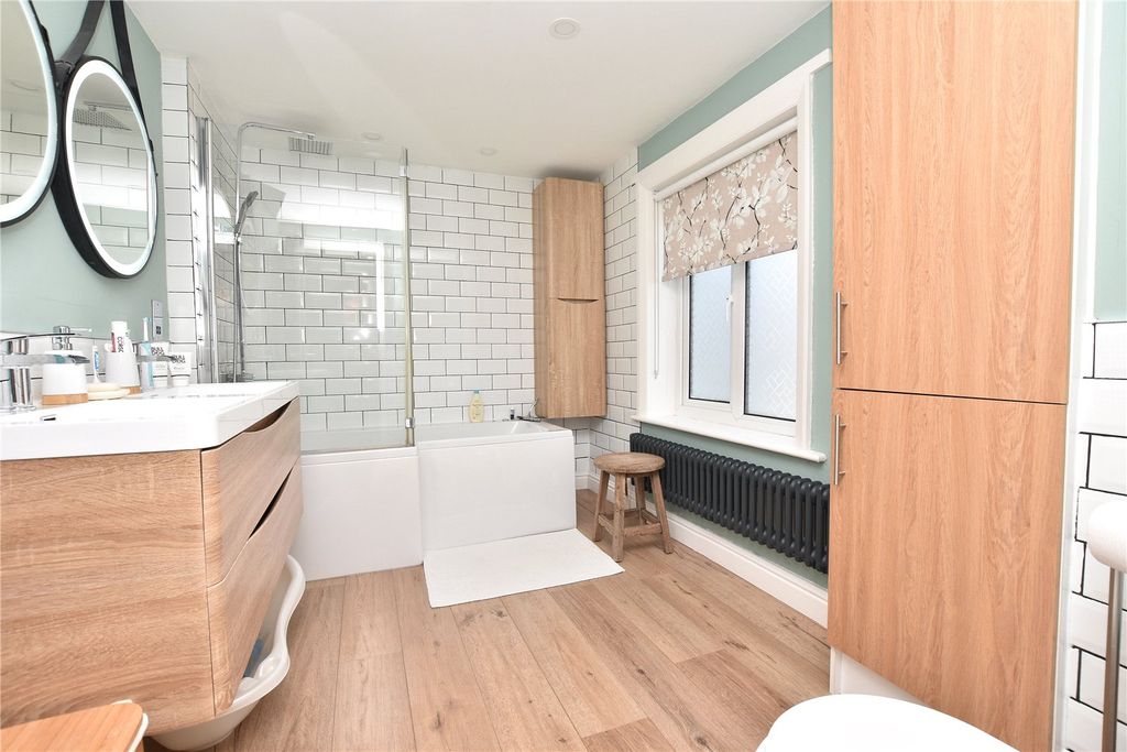 Property photo 3 of 29 Picture No. 10