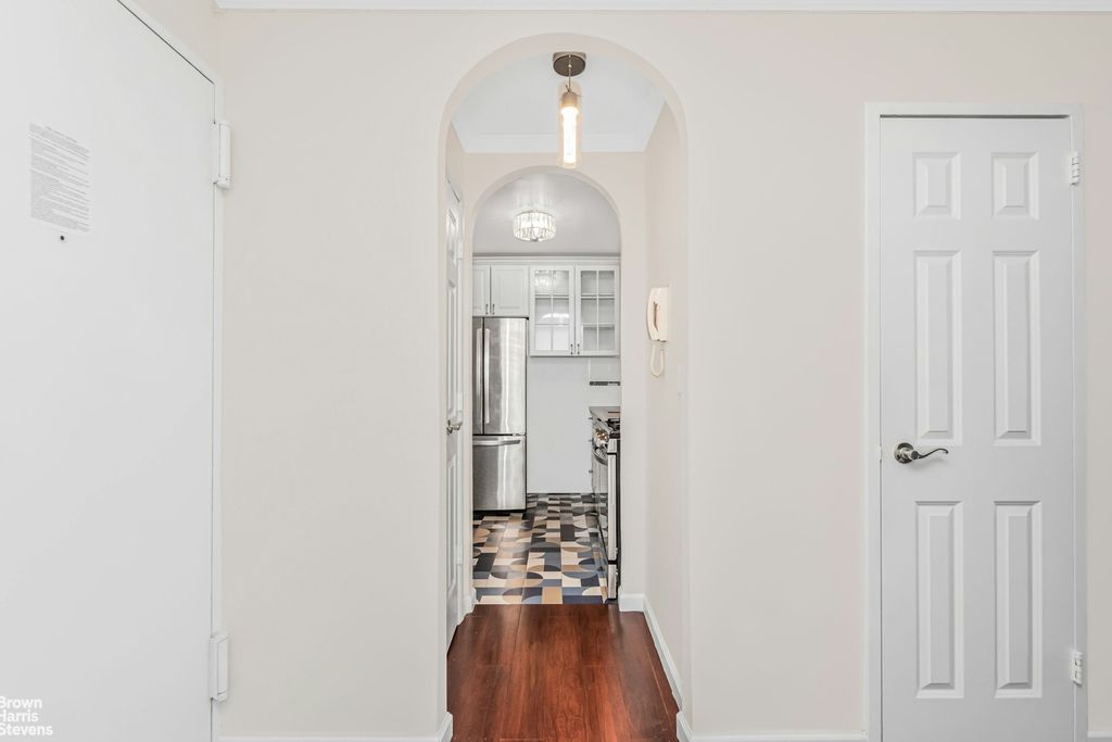 Property photo 2 of 12 <Alttext/>