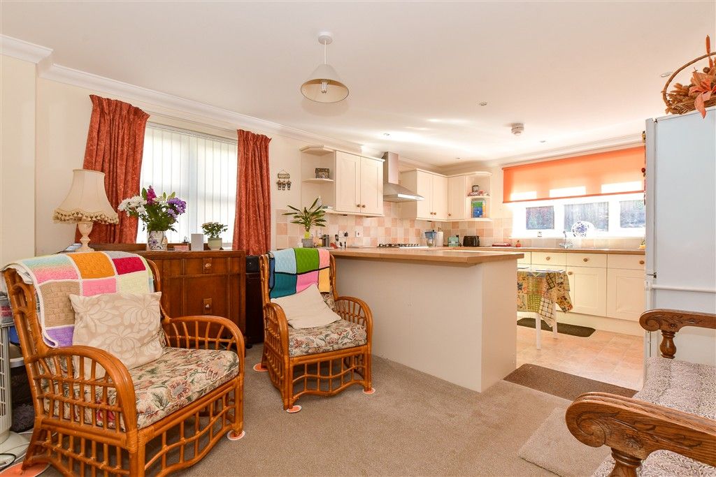 Property photo 3 of 12 Kitchen/ Breakfast Room