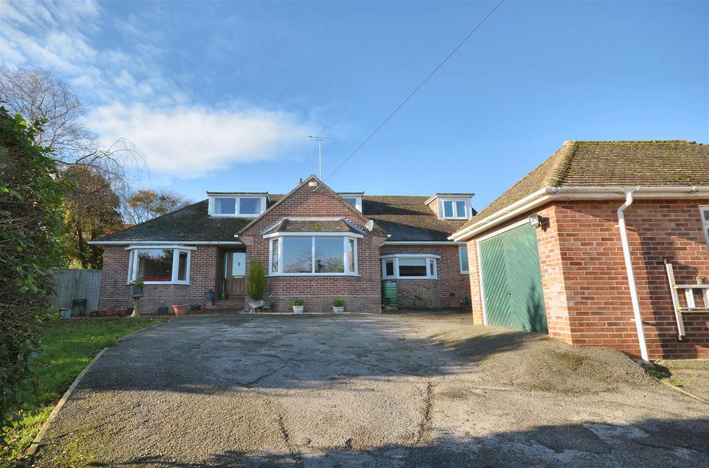 Property photo 1 of 12 Front