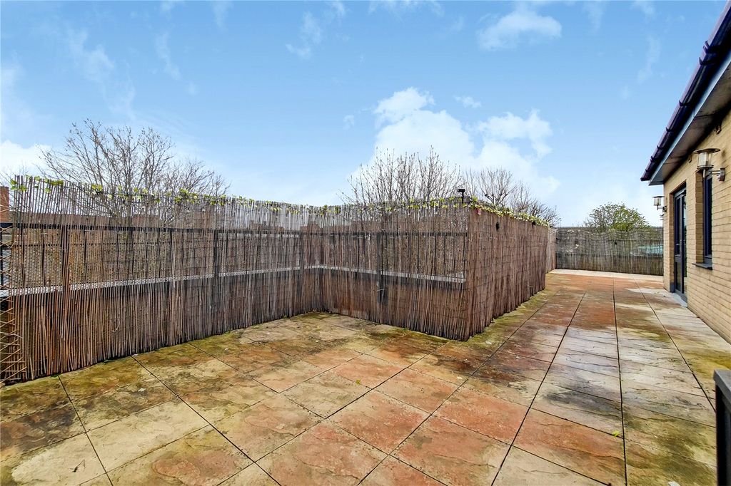 Property photo 3 of 12 Picture No. 12