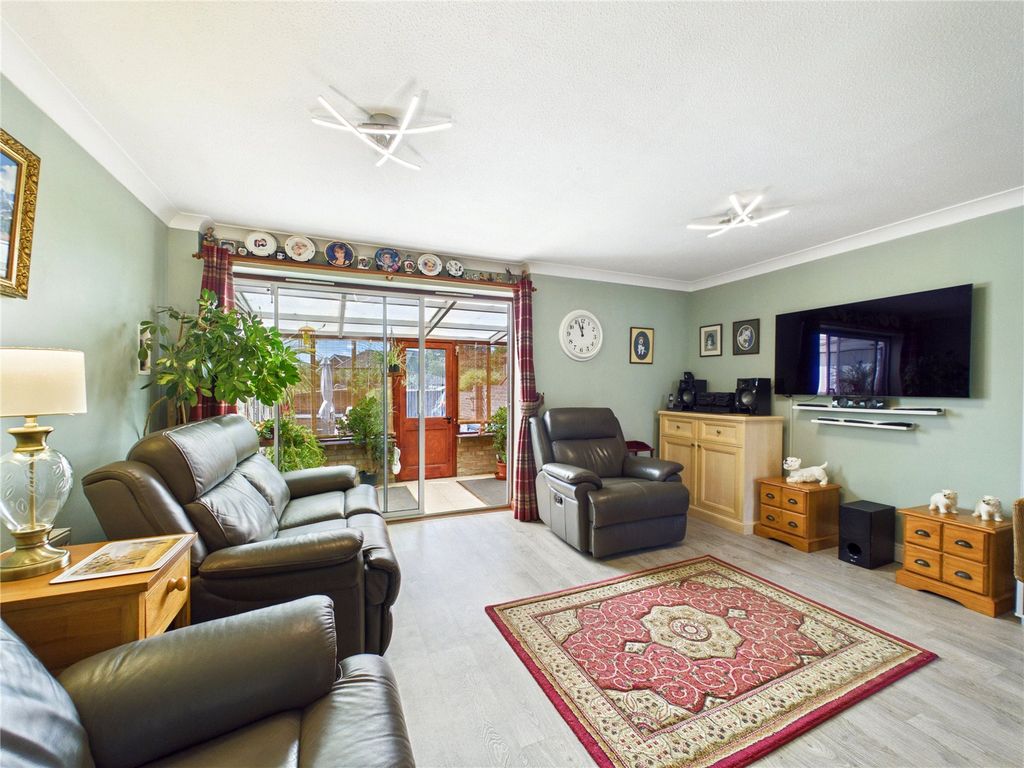 Property photo 2 of 14 Picture No. 11