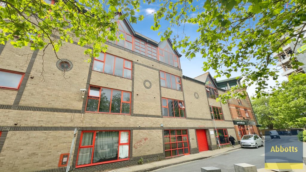 Property photo 1 of 4