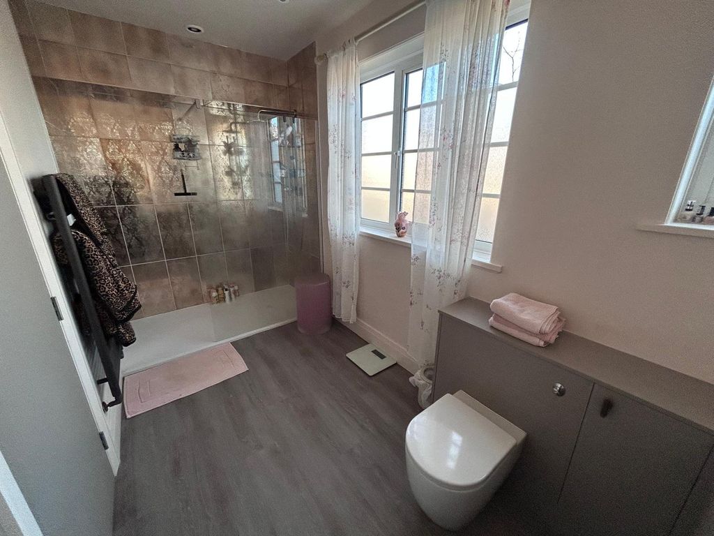 Additional image 12 of 3 bed detached house to rentLongcroft Park, Beverley, East Yorkshire HU17