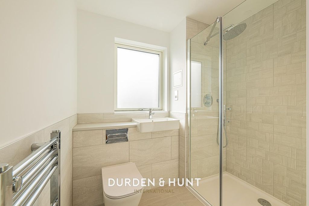 Additional image 12 of 2 bed flat for saleHigh Street, Epping CM16