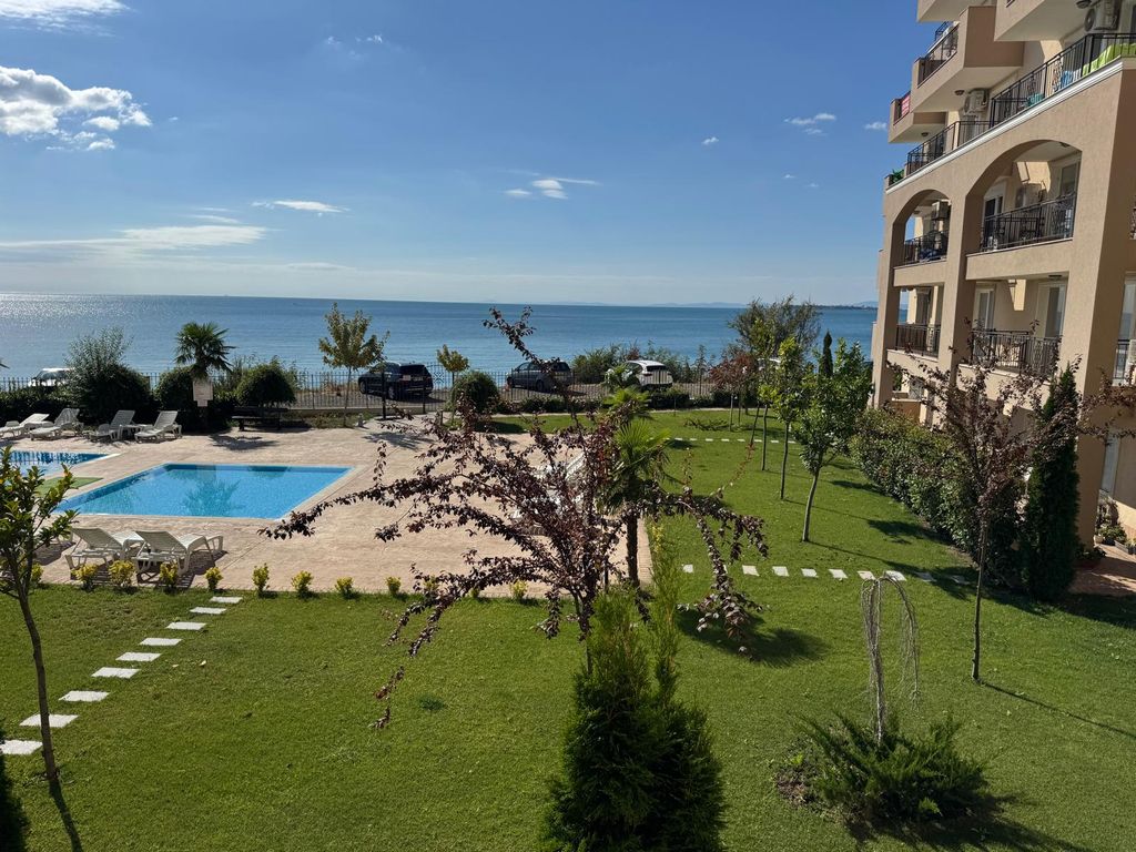 Property photo 2 of 22