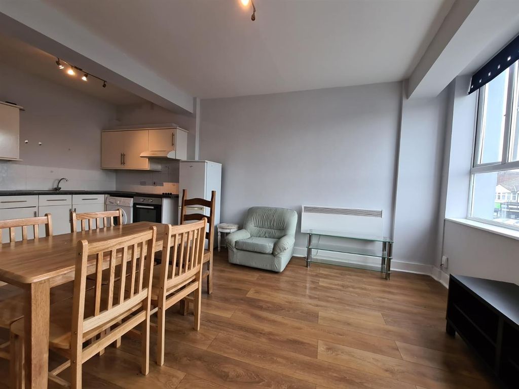 Property photo 3 of 6 Gofwvhwa0Uoqqv4Fo4Ouoa.Jpg