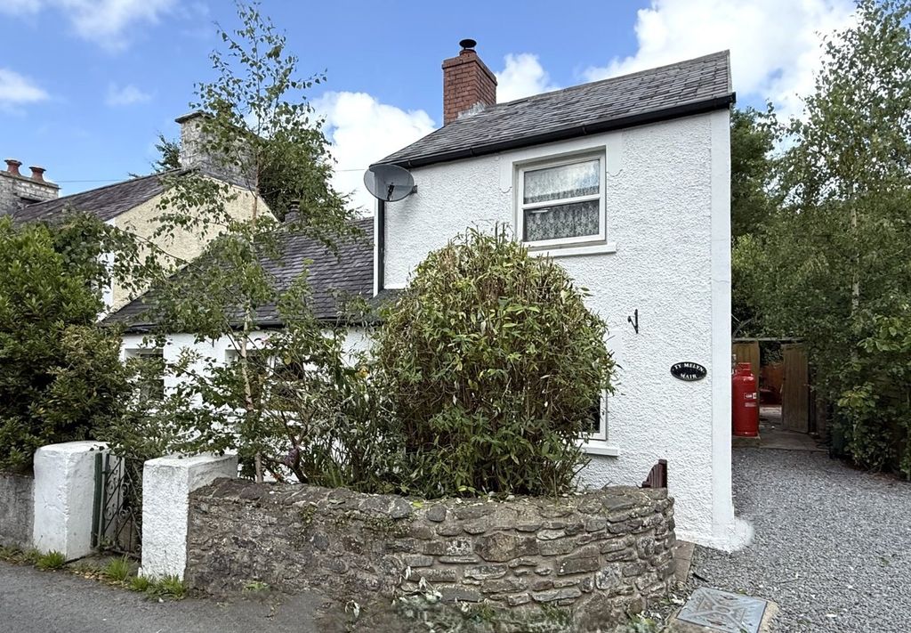Property photo 1 of 41