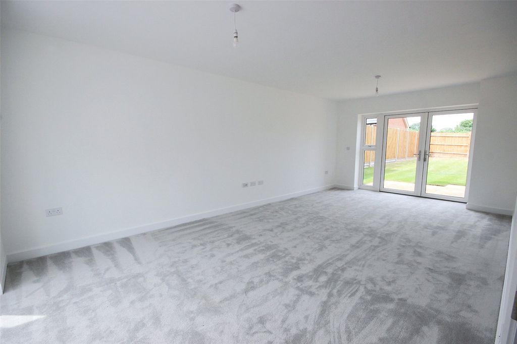 Property photo 2 of 27 Picture No. 45
