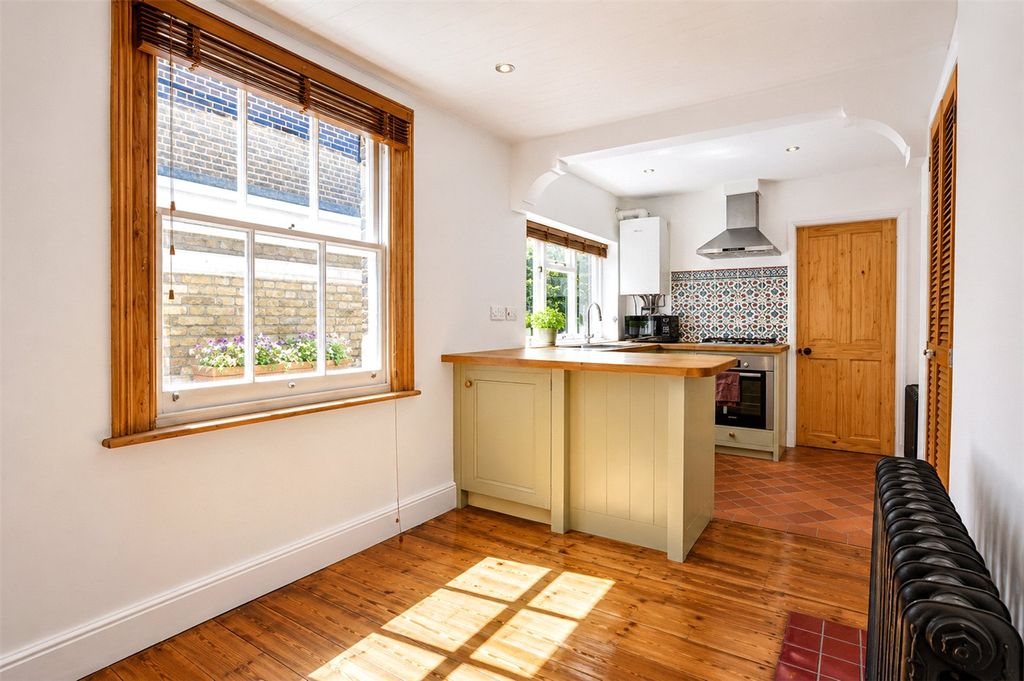 Property photo 2 of 12 Picture No. 07