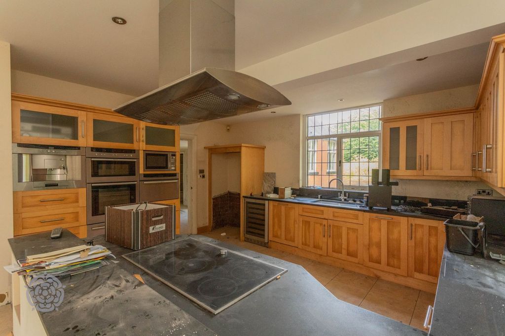 Additional image 8 of 5 bed detached house for saleChorley New Road, Bolton BL1