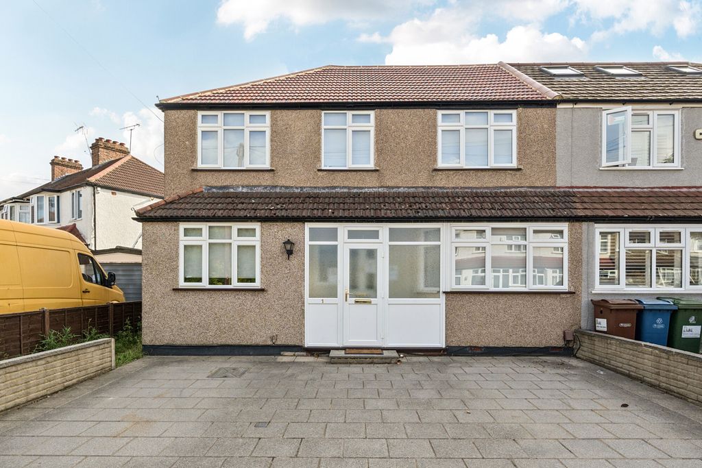 Property photo 1 of 16 1302101-22-6839E3...