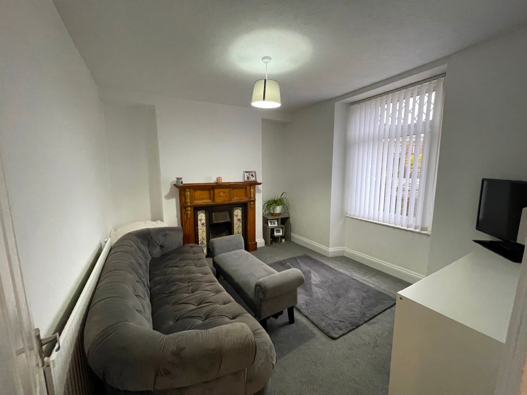 Property photo 3 of 18