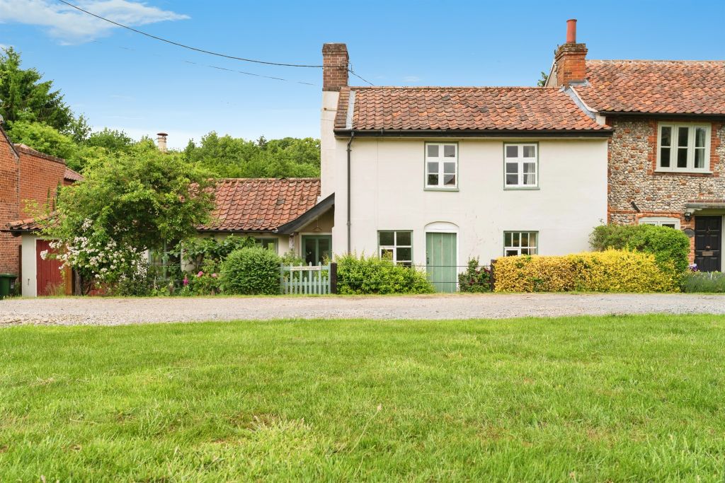Property photo 1 of 17
