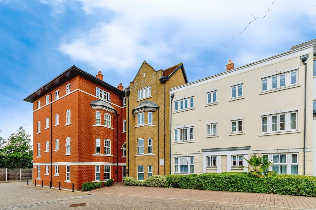 Property photo 1 of 6