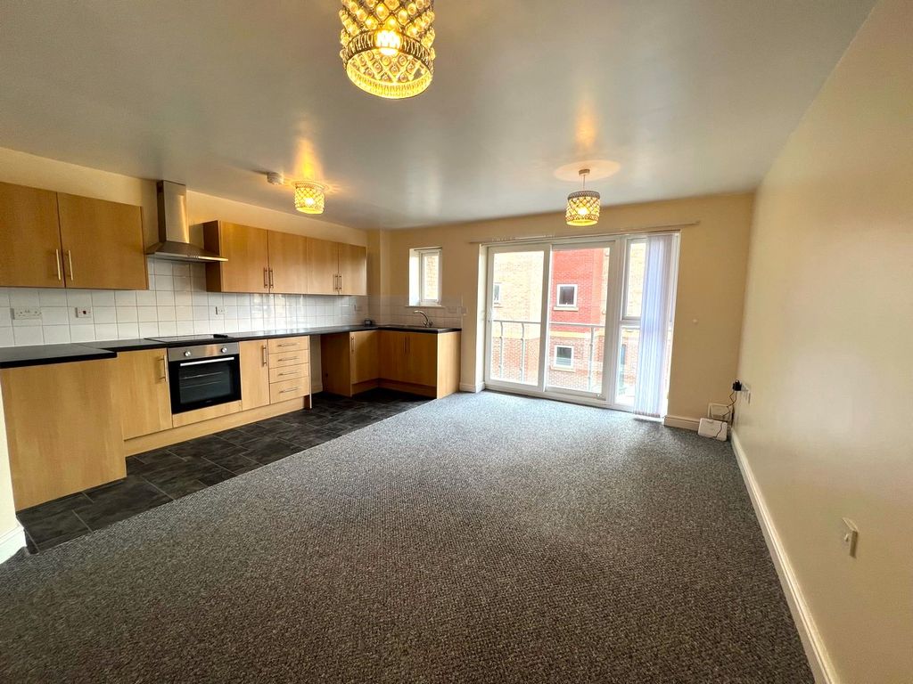 Property photo 2 of 8