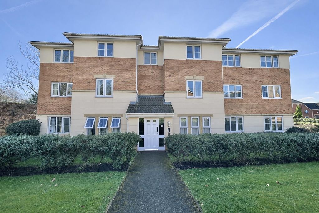 Property photo 1 of 14 External Front