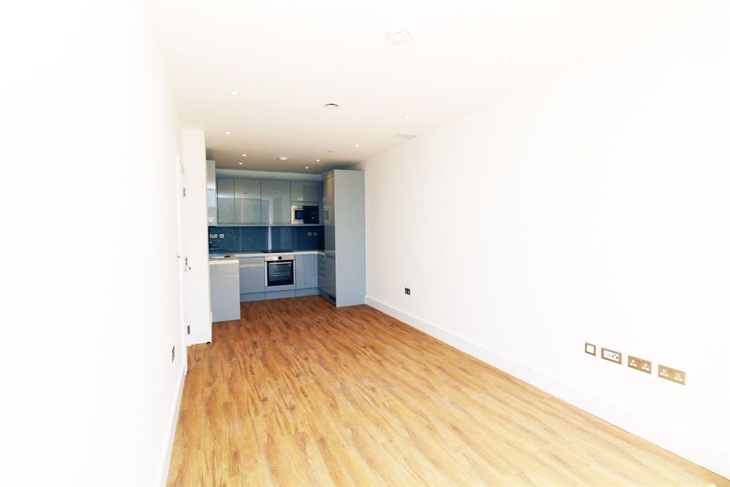 Property photo 1 of 10 1