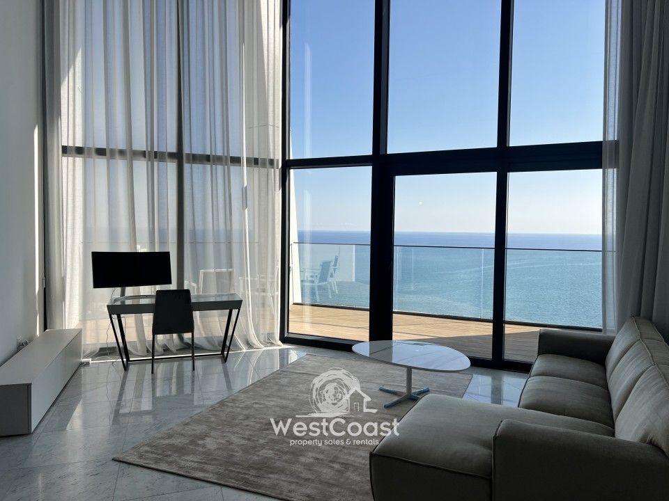 Property photo 2 of 48