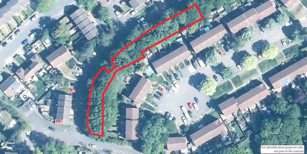 Property photo 1 of 2